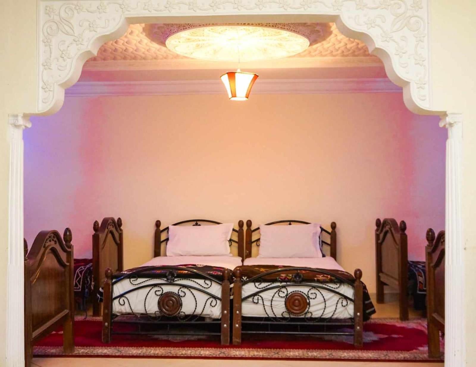 Hotel Ain Leuh Екстериор снимка