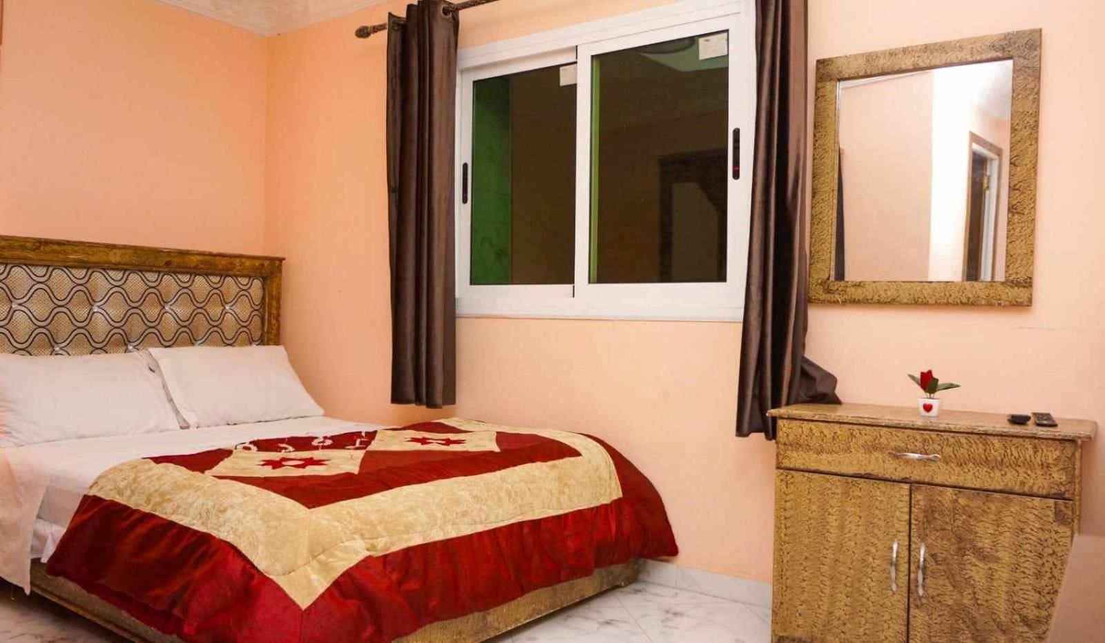 Hotel Ain Leuh Екстериор снимка